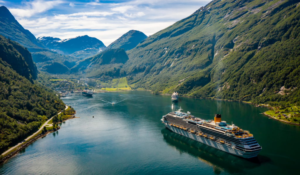 Cruise Liners On Geiranger fjord, Norway  ee220401