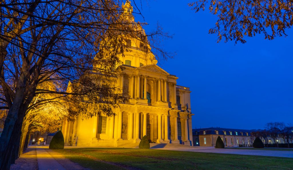 Les Invalides Museum In Paris France Night view