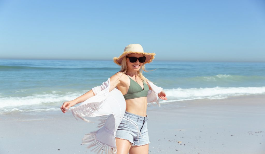 solo tourist enjoying the beach